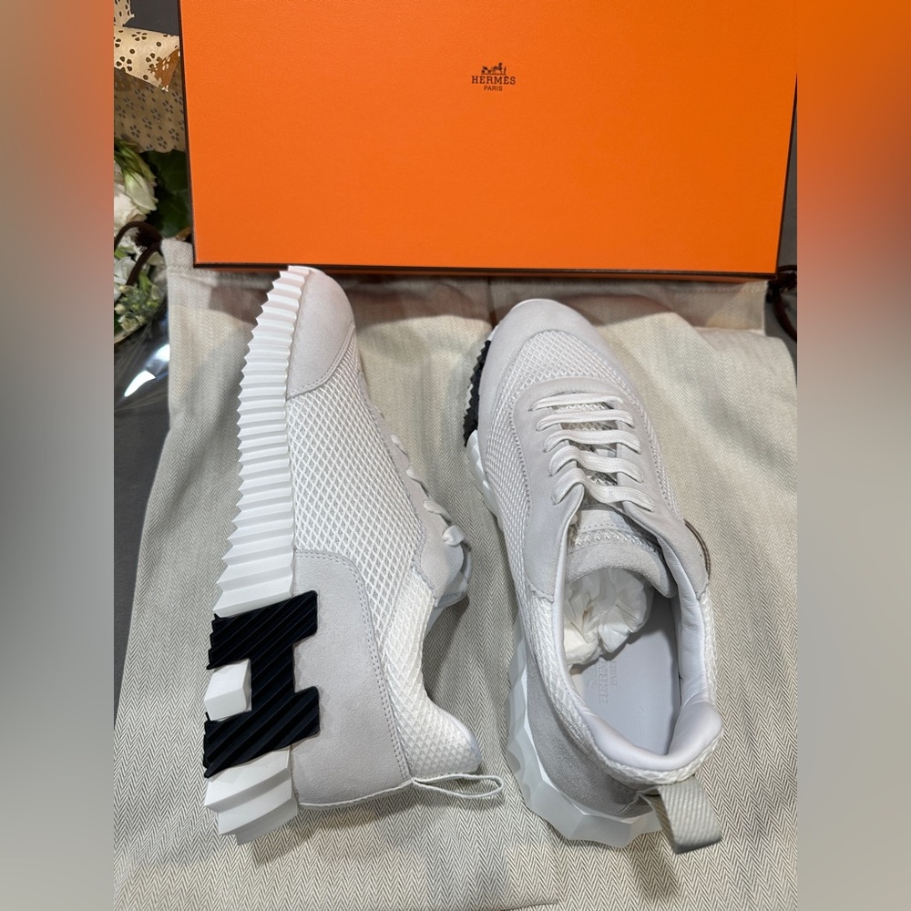 Hermes bouncing sneaker